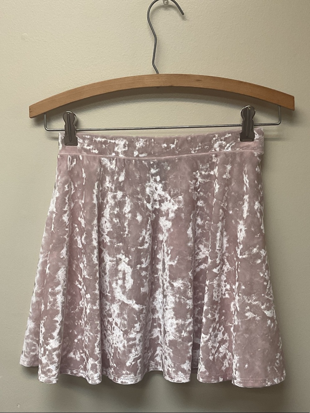 Forever 21 Women’s Crushed Velvet A-Line Skirt - Blush Pink